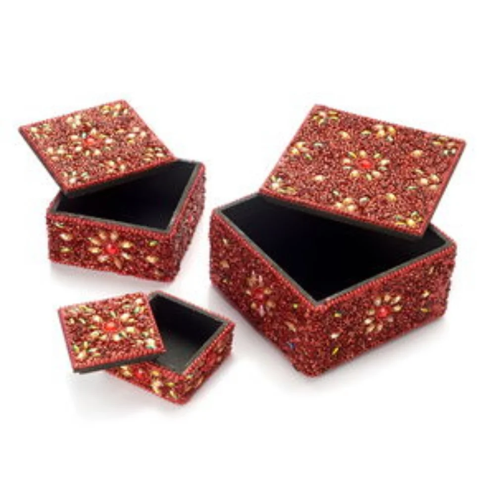 - New Nesting Storage boxes